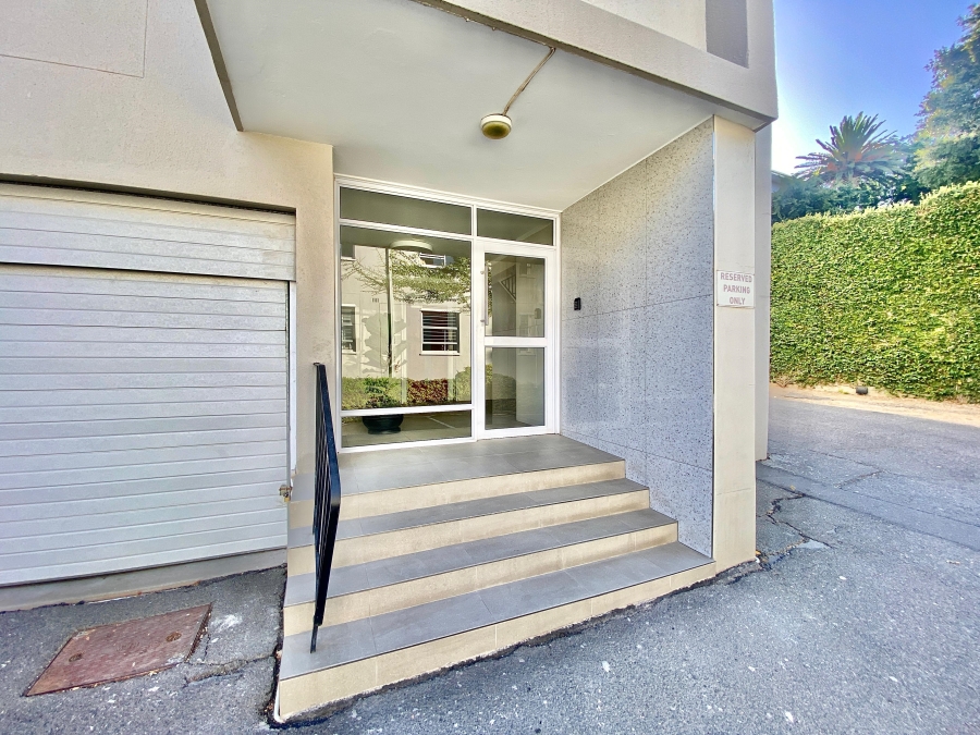 1 Bedroom Property for Sale in Tamboerskloof Western Cape